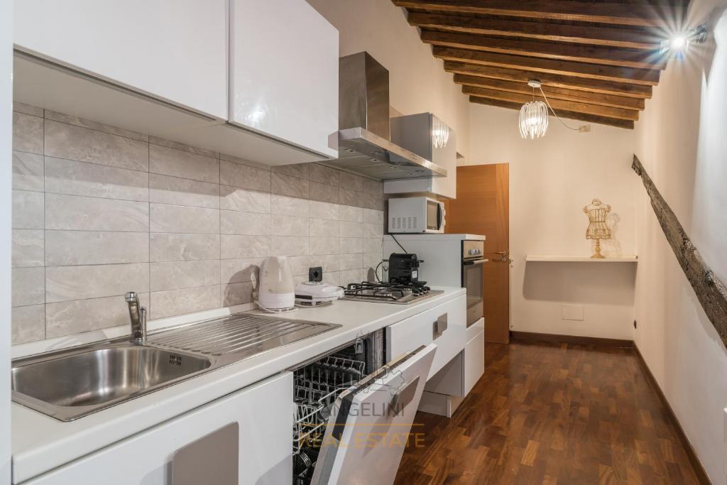 Apartment by The Spanish Steps - 3