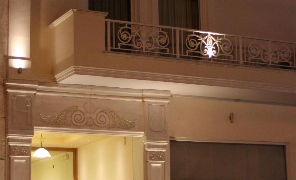 Hotel Urania photo