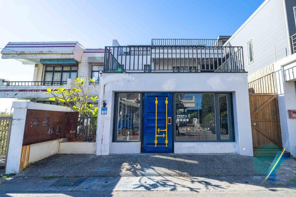 B&B near the seaside, Jian