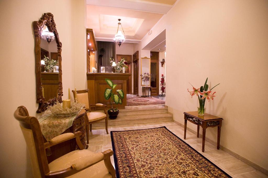 Hotel Urania photo