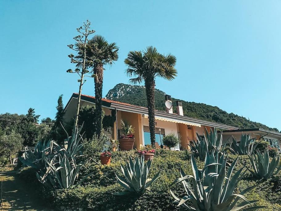 Casa Agave, Ferienhaus am Gardasee mit Pool & View - 1