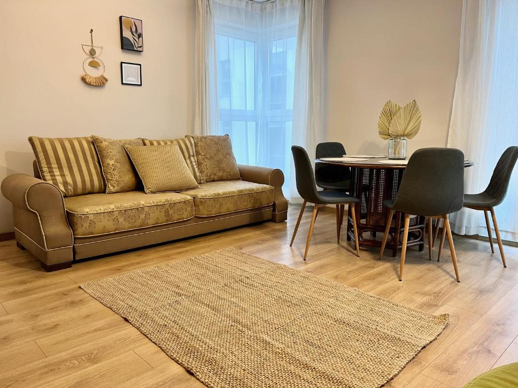 Oldtown Retro Apartment by Marina with balcony for 6 people, Gdaňsk