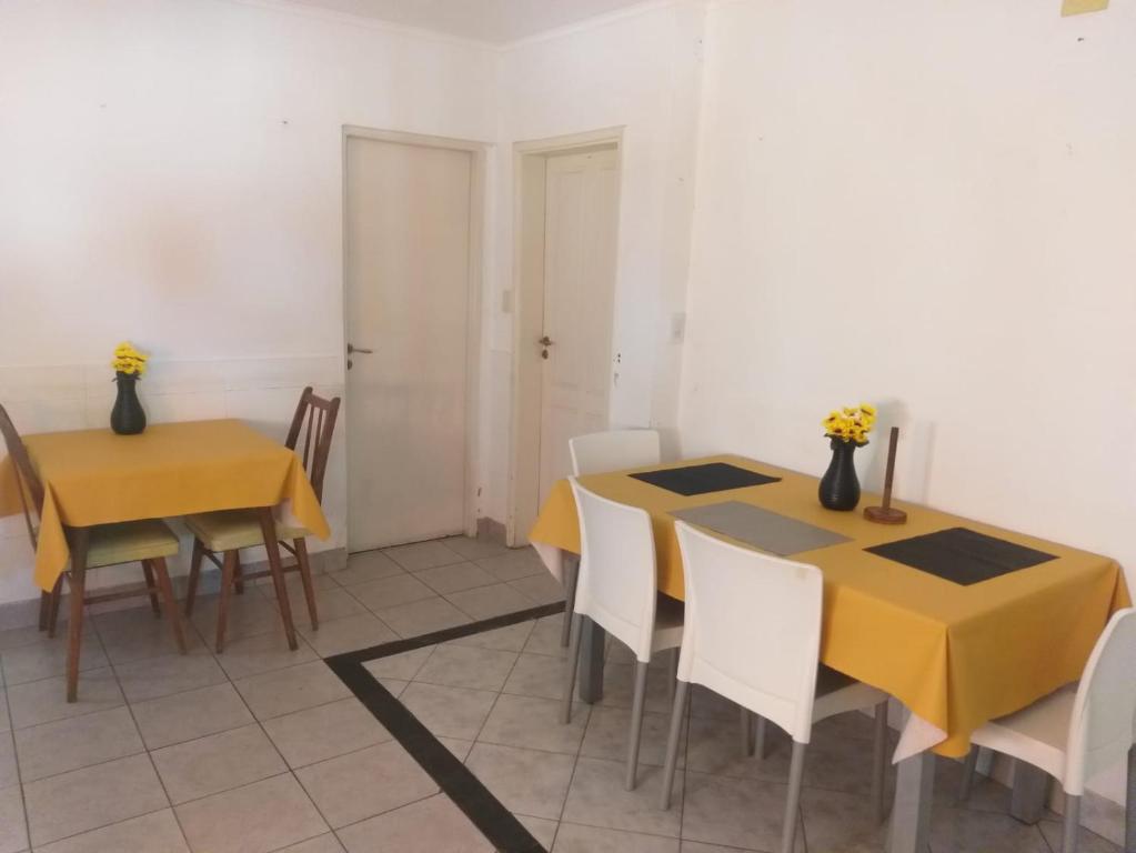 Casa 3 ambientes para 6 personas céntrica - 2