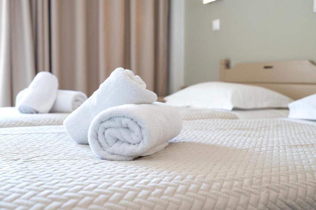 Zephyros Hotel — Hotel rooms in Kos Town, South Aegean