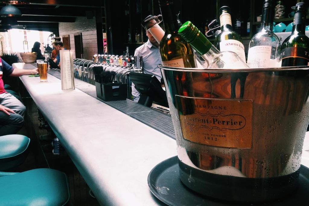 ผับ/เลาจน์