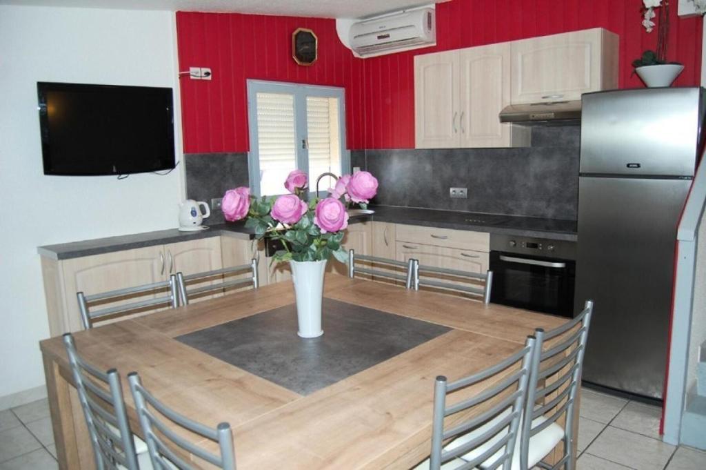 Résidence Rue De La Jonquiere - 4 Pièces 8 couchages PORT LEUCATE MAE-7484 - 1