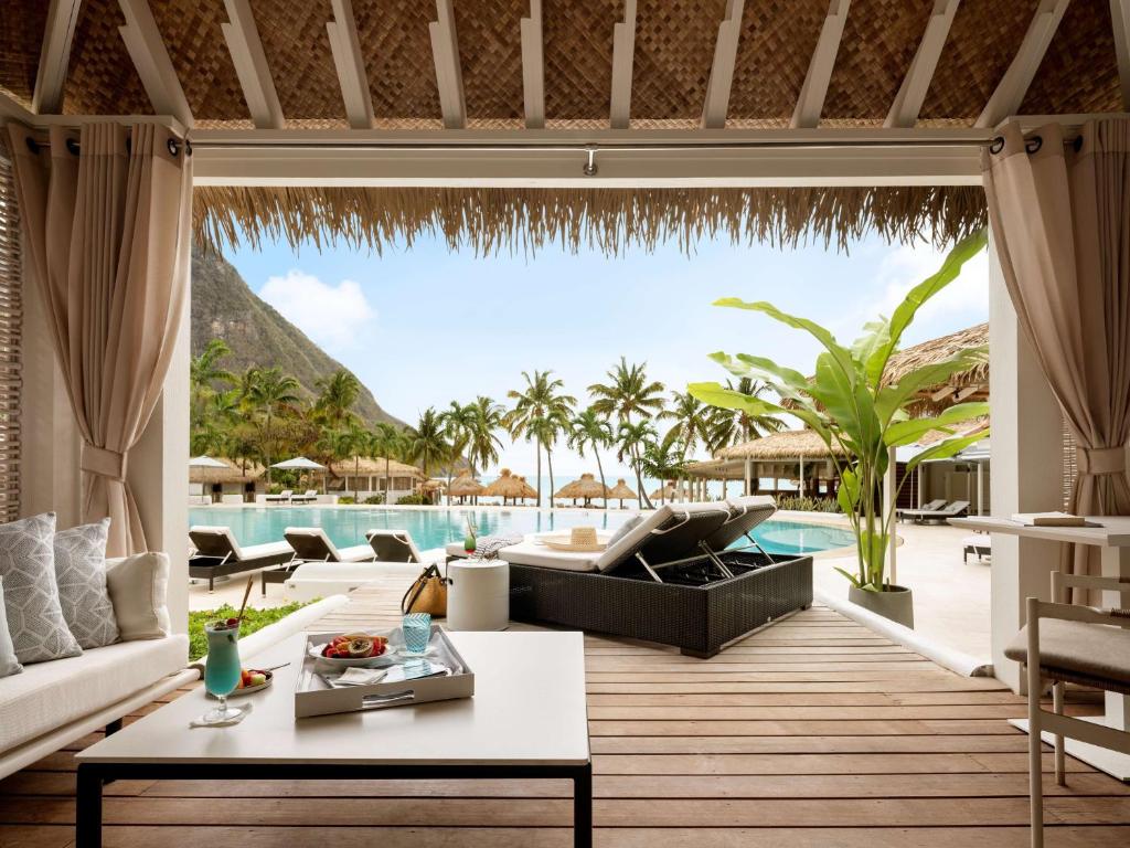สระว่ายน้ำ
