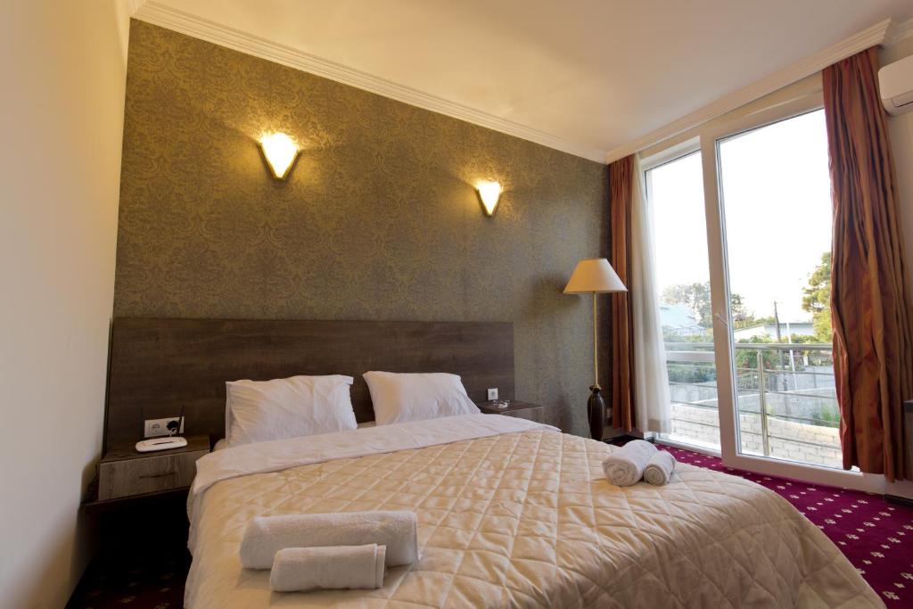 Orange Hotel photo