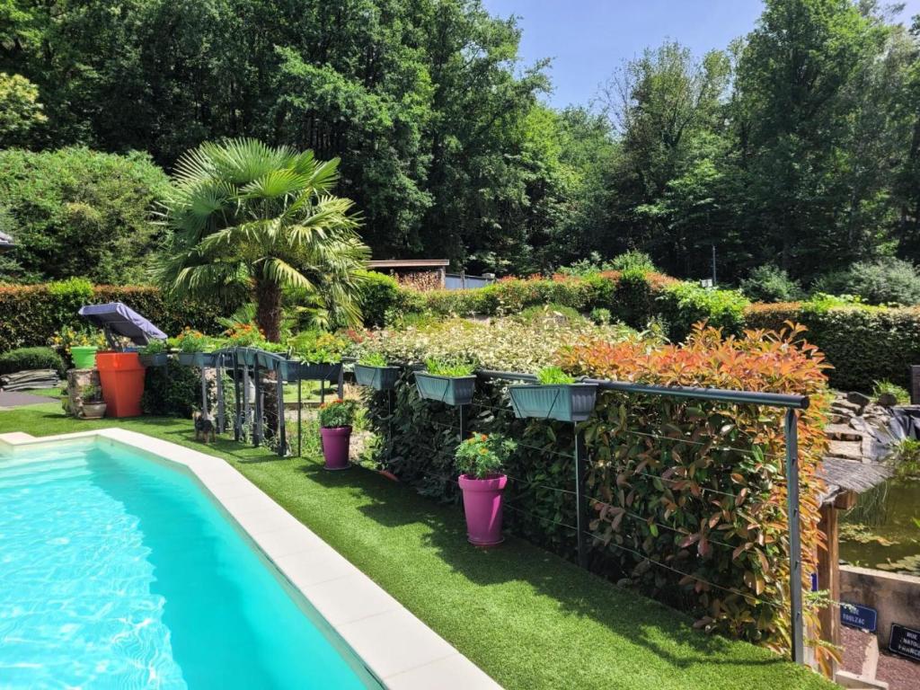 Gîte de France Gite capucine 2 épis - Gîte de France 2 personnes MAE-6564, Aubazines