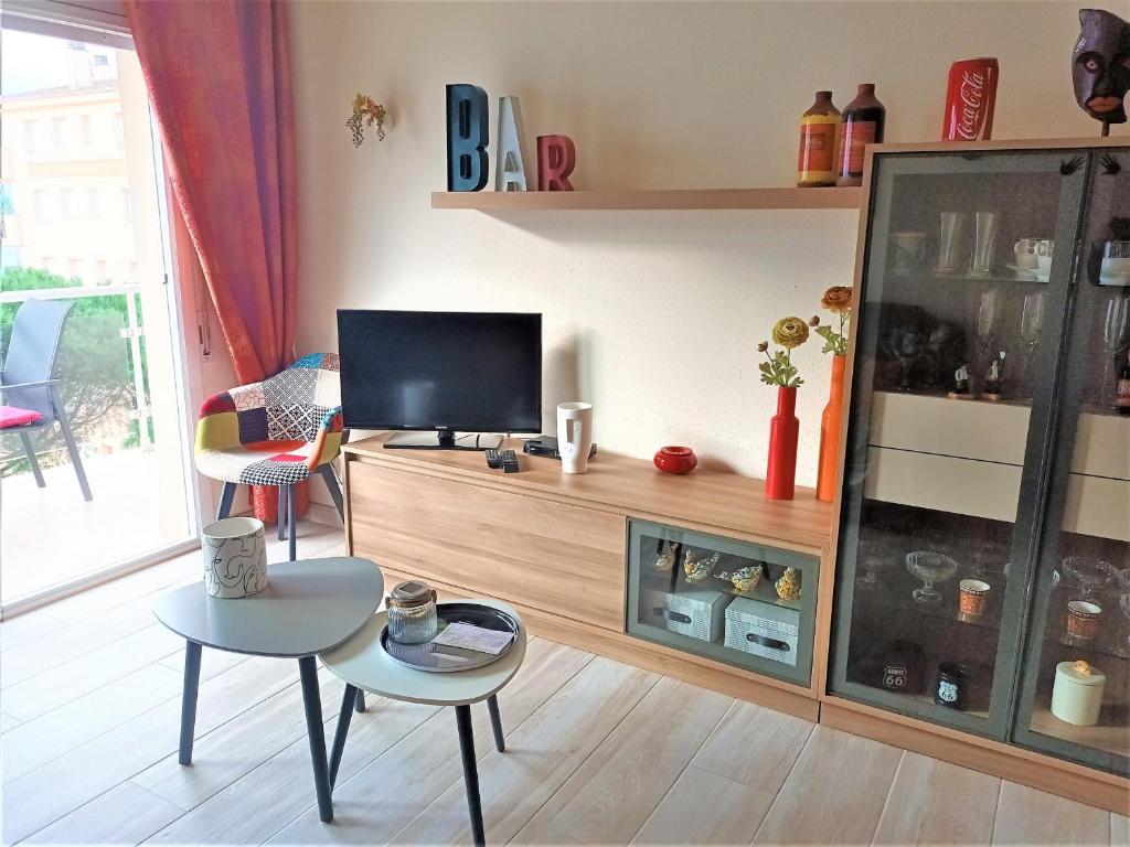 Apartamento Confortable en Roses, Playa a 20m, Terraza Amplia - ES-258-29 - 4