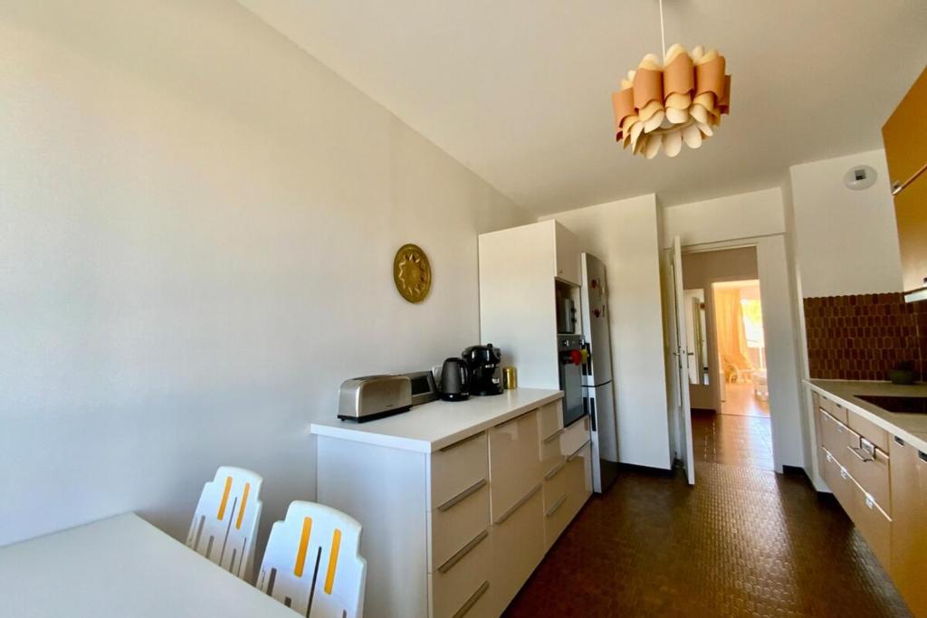 Le Marianne- 3 bedrooms and fully air-conditioned! - 4