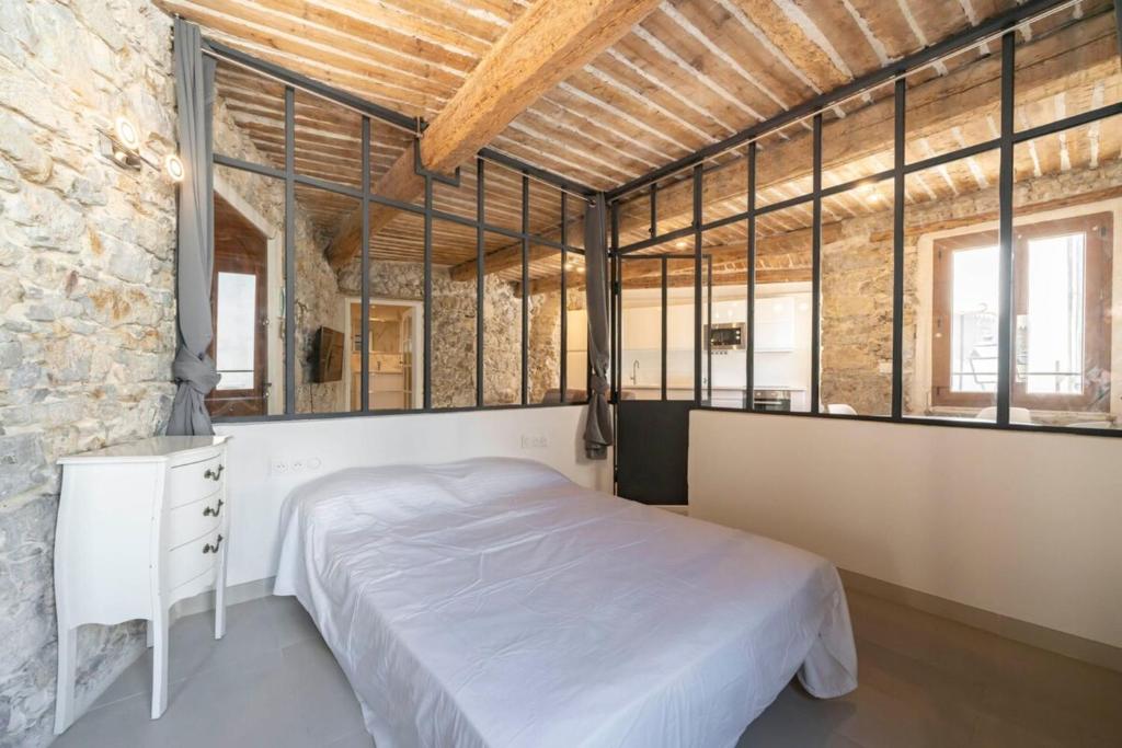 Brand new one bedroom heart of Cannes - 5