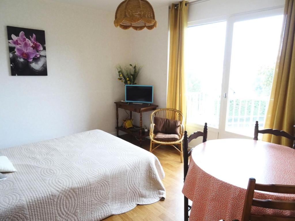 Résidence Montcalm C - Coquet appartement avec piscine et tennis dans la résidence ! MAE-6854, Aix-les-Bains