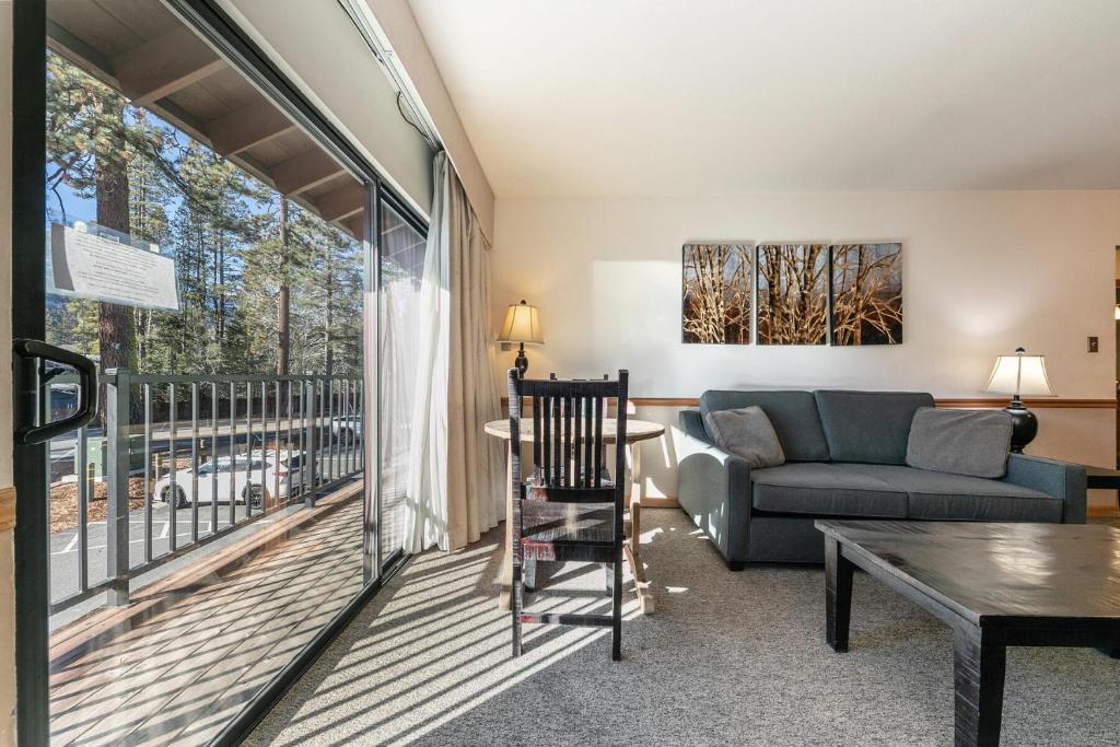 Spacious 1BR Condo w/Partial Lake View #222 at Donner Lake Village, Truckee