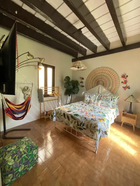 The Garden Apartment, The Willow Apartment, & The Tropical Apartment at Casa of Essence in Old San Juan, hotel in San Juan