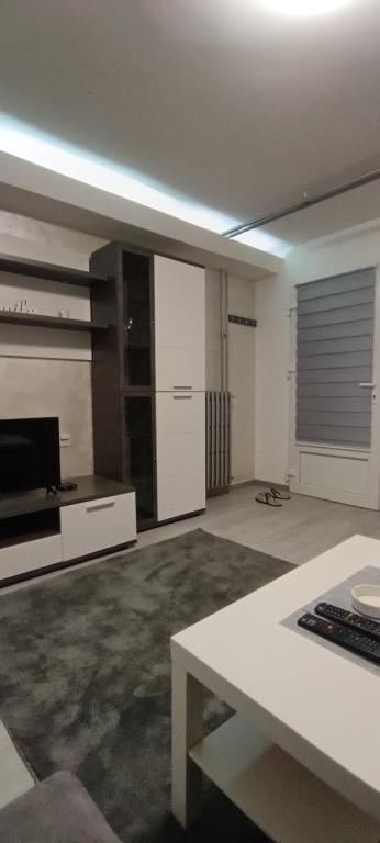 Stan na dan-MARKOVIĆ-, Dušanovac (historical)