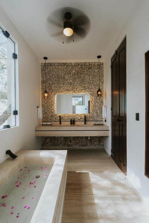 Kahal Hotel Adults Only - Paseo Montejo - 5