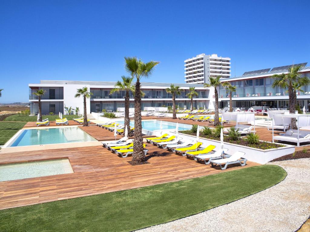 ทัศนียภาพภายนอกโรงแรม