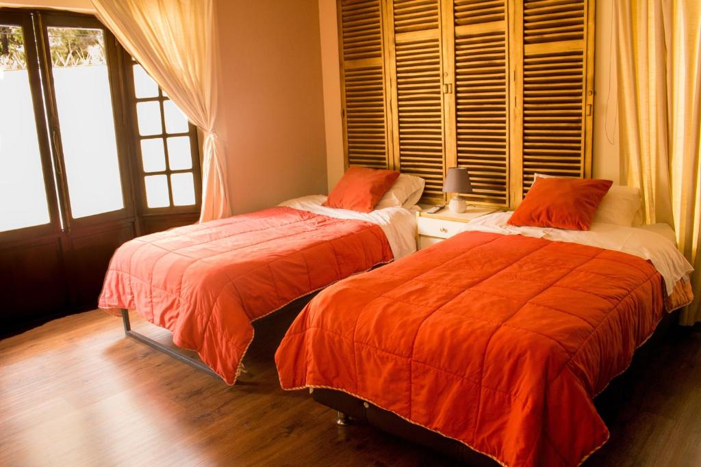 Golden House Hotel - 4