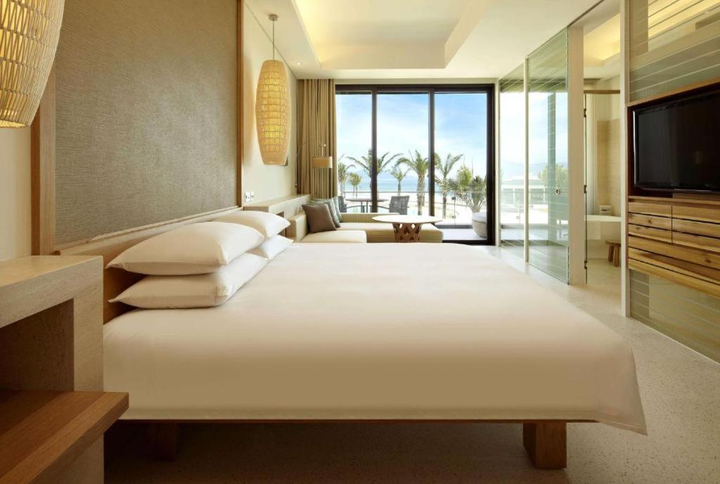 Villa ocean view and apartment Da Nang “Free pick up”