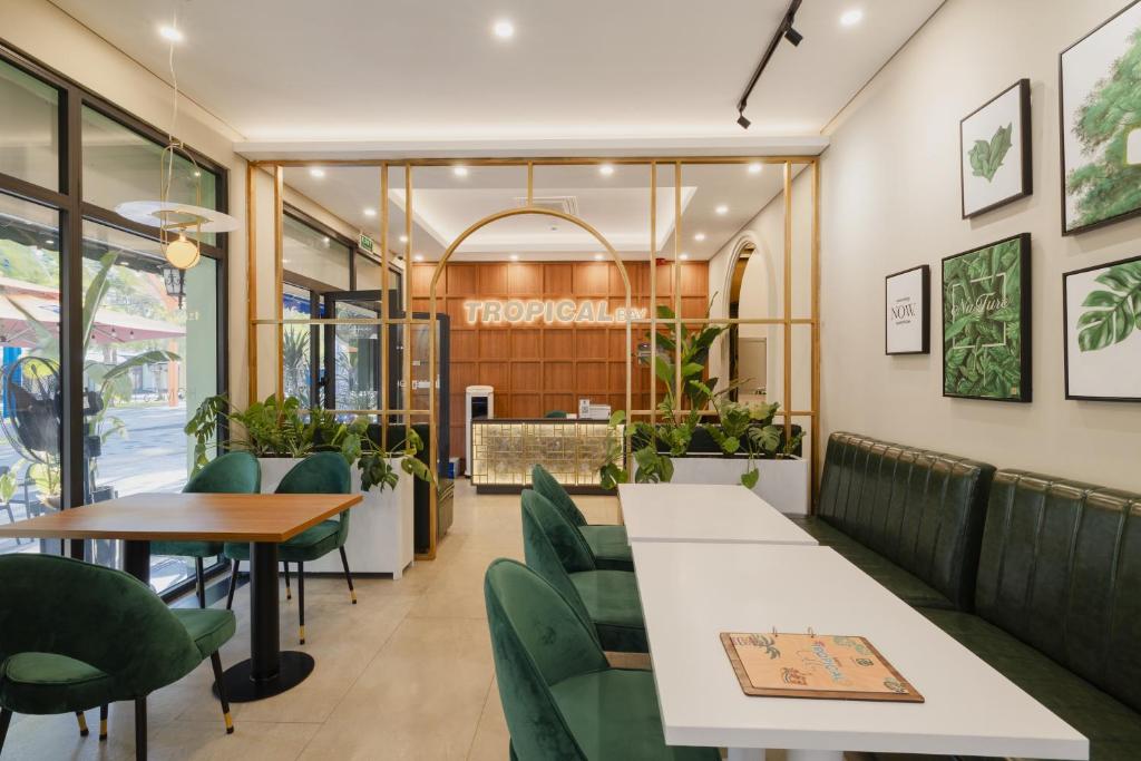 Tropical Bay Grand World Phu Quoc