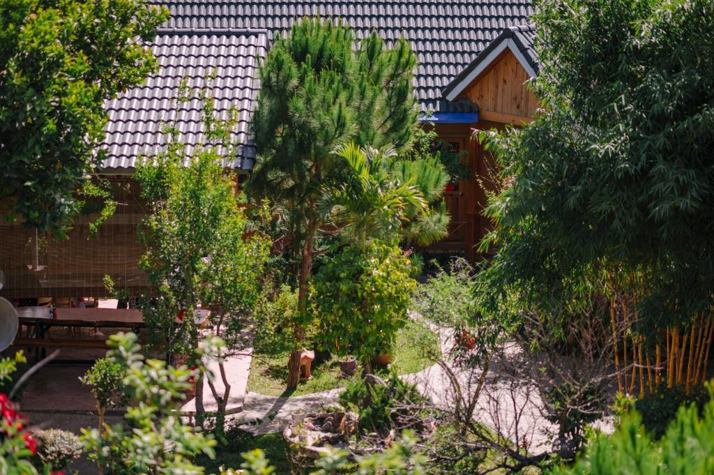 Wine Valley Homestay Dalat