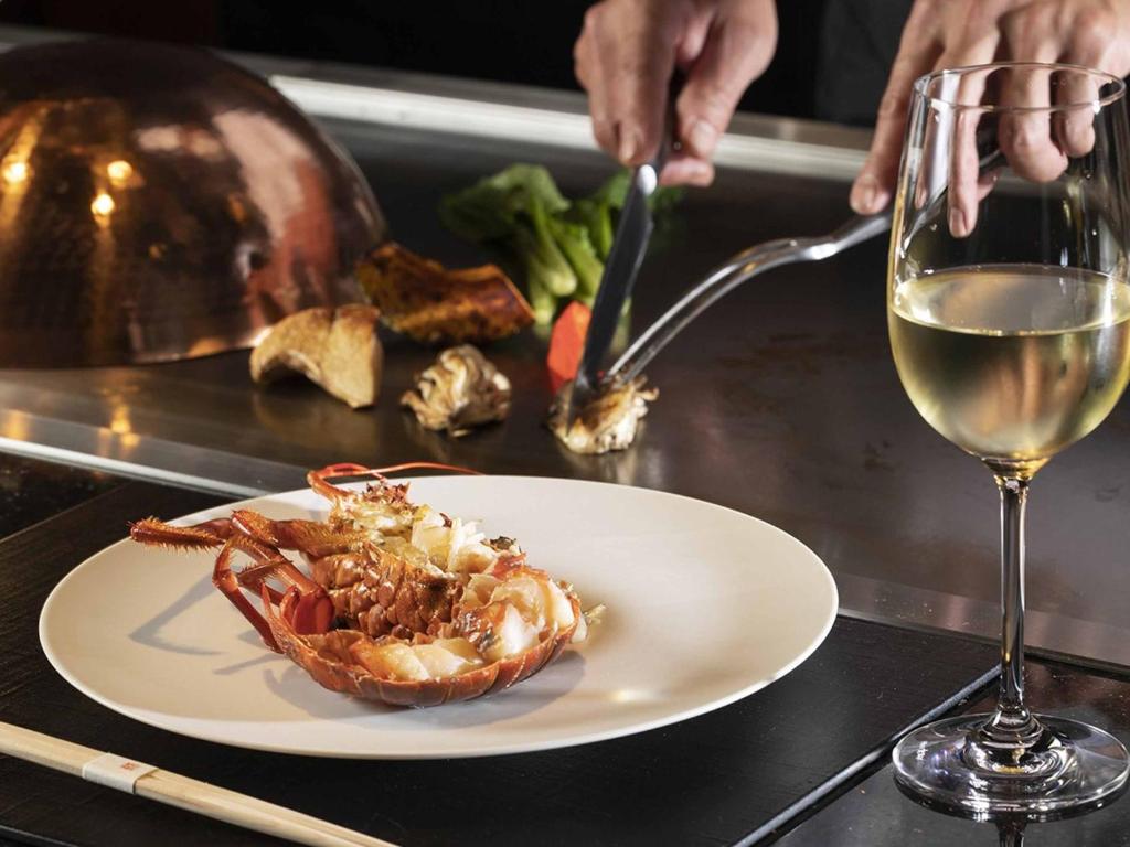 طعام و مشروبات