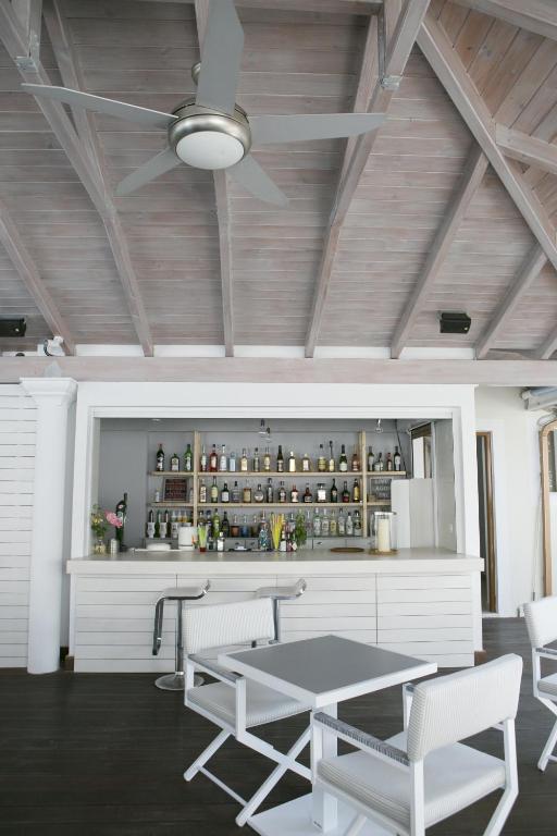 Bar/lounge