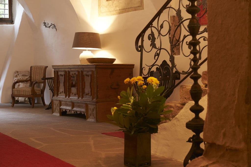Schloss Englar photo
