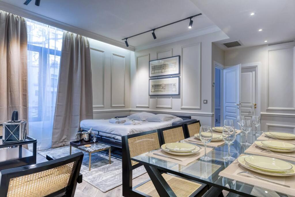 NEW Luxury Flat - Central Area - 4