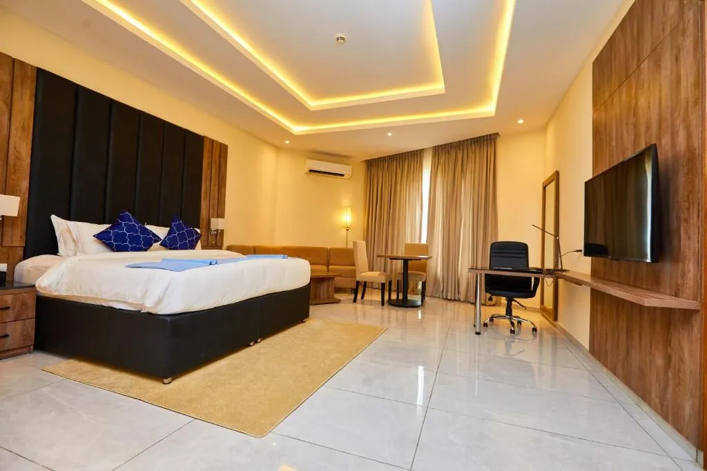 Vintano Hotel, hotel in Lekki