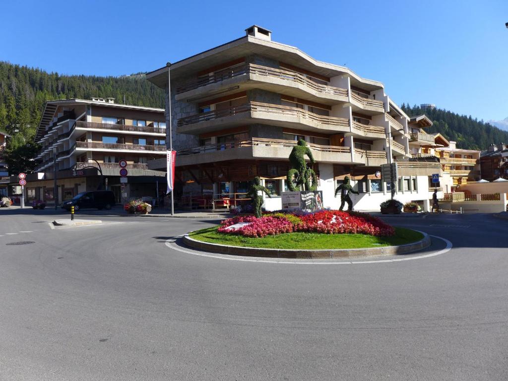 Apartment Rond-Point 27 by Interhome, Crans-Montana