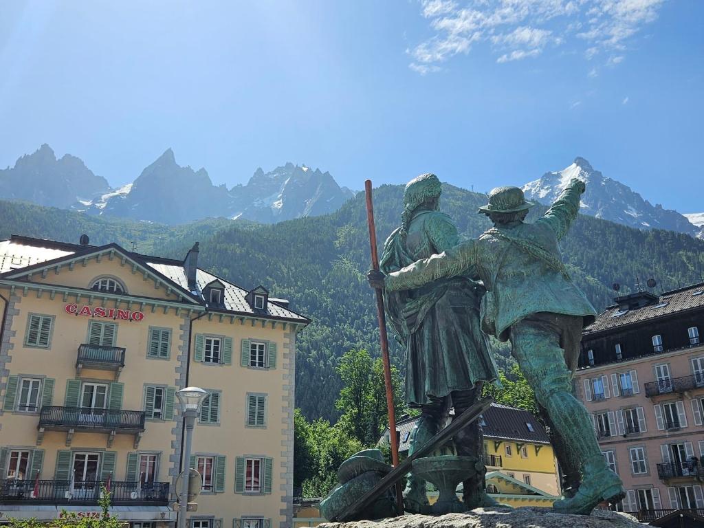 Appartement hyper centre, idéal pour 4 pers possibilité 6 couchages, Chamonix-Mont-Blanc