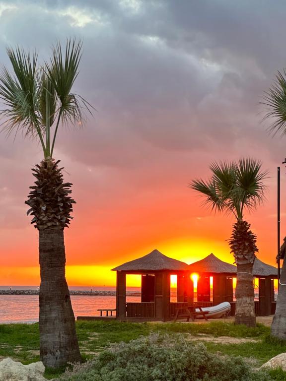 Studio LAURA with a view of the sea near the beach in northern Cyprus, Vokolidha