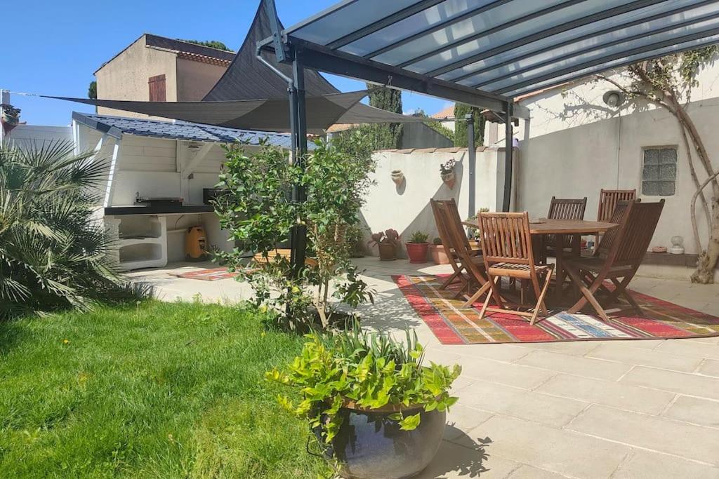 villa avec piscine privé ,plages à 7 min ,5km - 5