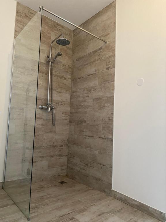 Jolie chambre indépendante, salle de bain privée Mauguio - 4