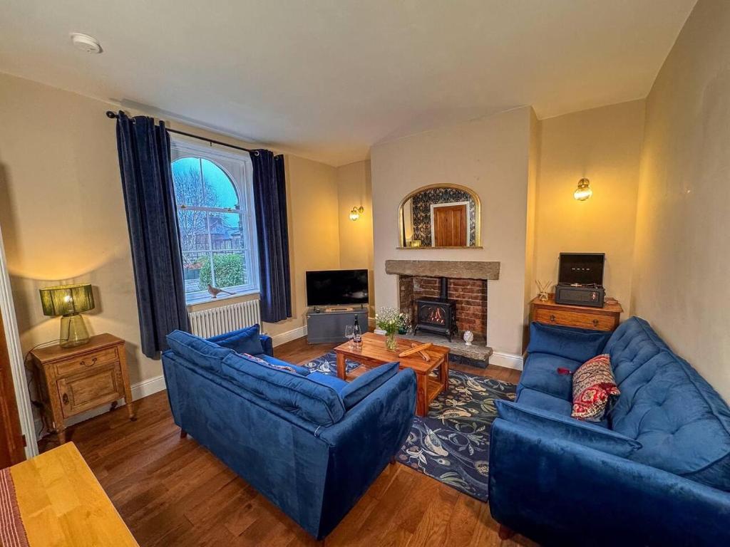 Captivating 3-Bed Cottage in Saltaire