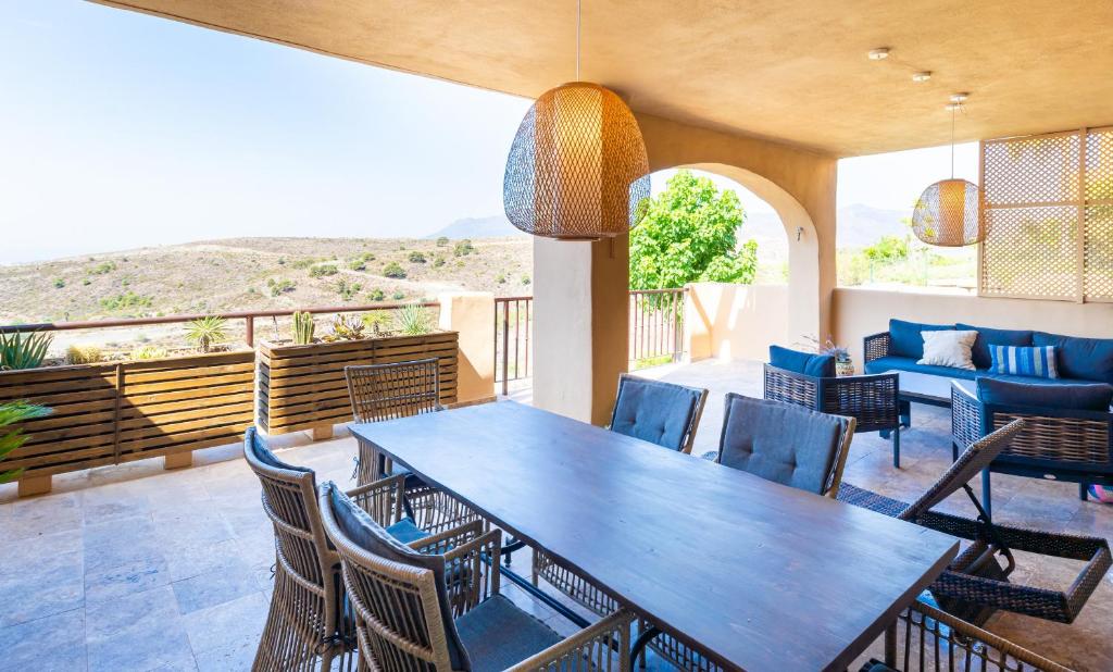 Newly Renovated Apartment with Amazing View - 2