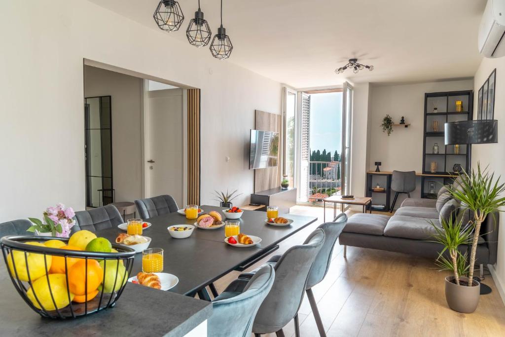 Yin & Yang, Dubrovník