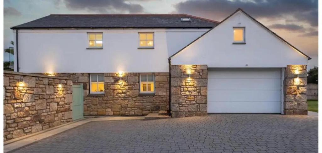 Immaculate Studio Apartment just outside Penzance, Penzance