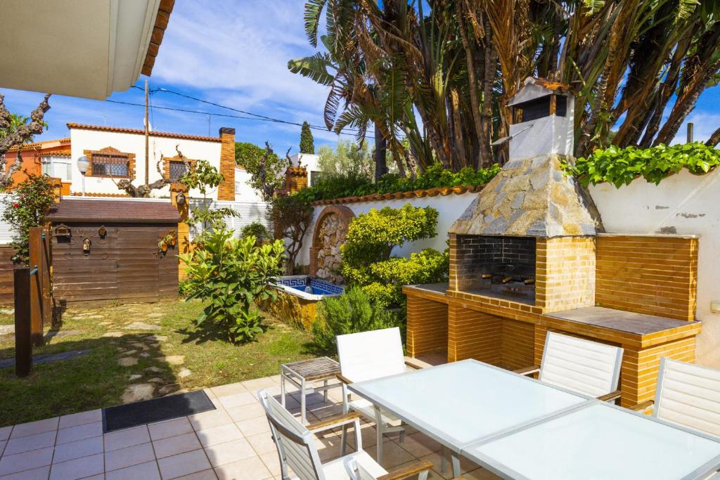VILADOMAT BEACH - Only Families Villa - 4