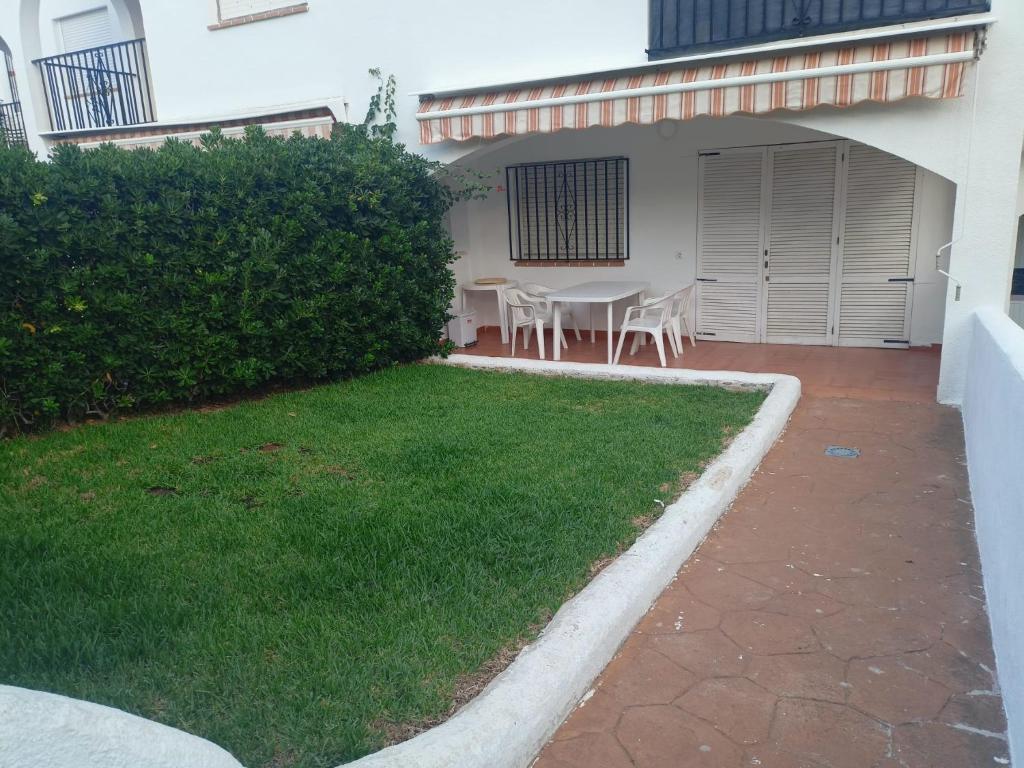 BAJO CON JARDIN PRIVADO Y PISCINA - Font Nova - 5