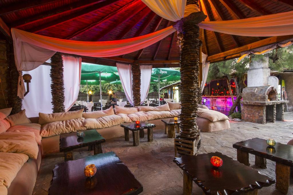 Coral Guest House — Hotel in Obzor