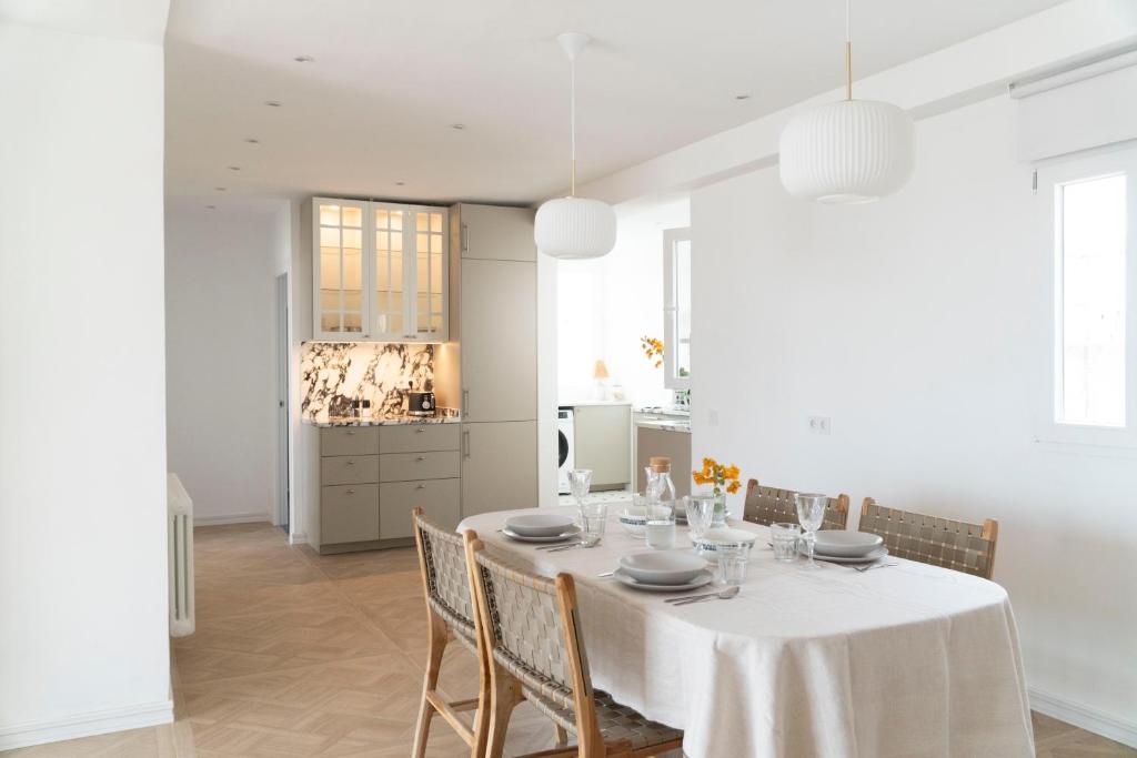 The Port House, Grao de Castellón