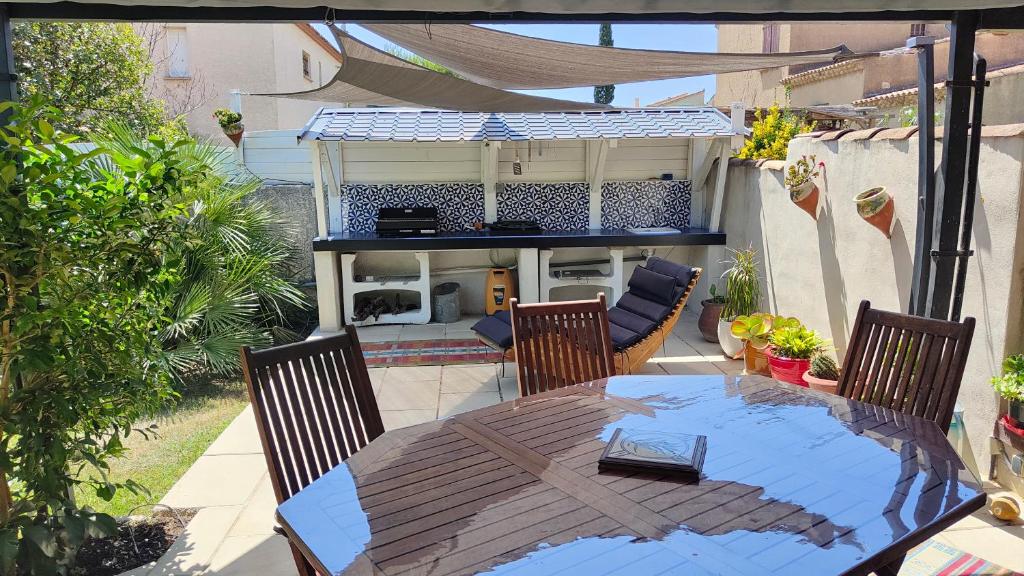 villa avec piscine privé ,plages à 7 min ,5km - 4