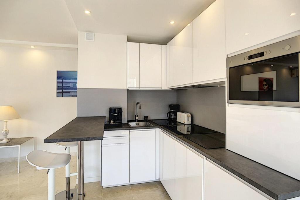 Brand new 1 bedroom in the hert of Cannes - 3