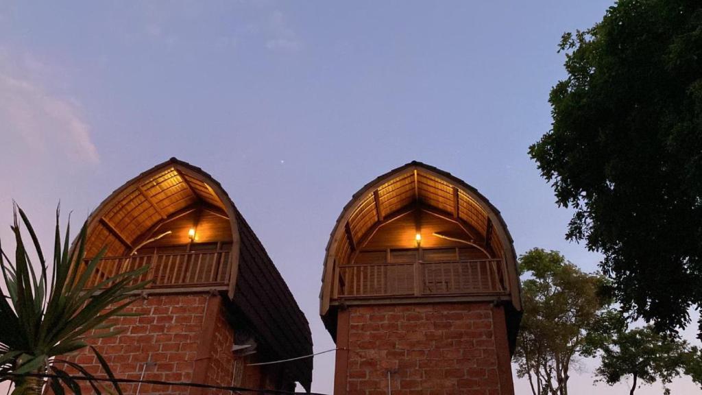 Suwehan Beach Cliff House