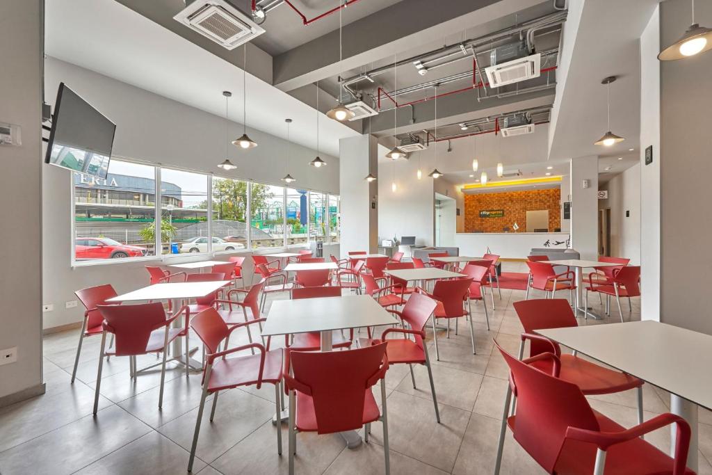 Food and beverages, City Express Junior by Marriott Ciudad Del Carmen in Ciudad Del Carmen