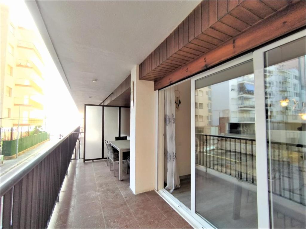 Villa Service - Guimera - 2