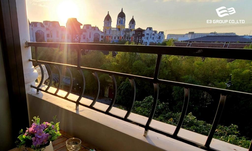 E3 Homestay and Coffee